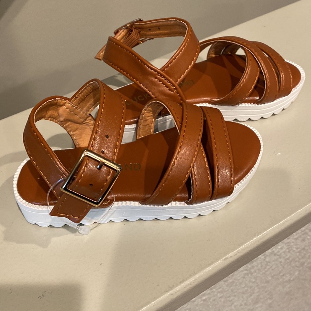 NWT Lucky Brand sandals toddlers